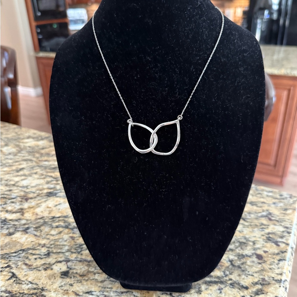 Silver Interlocking Loop Necklace - Women Jewelry
